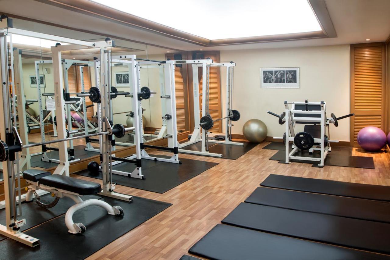 The Classique Club Mumbai Bagian luar foto