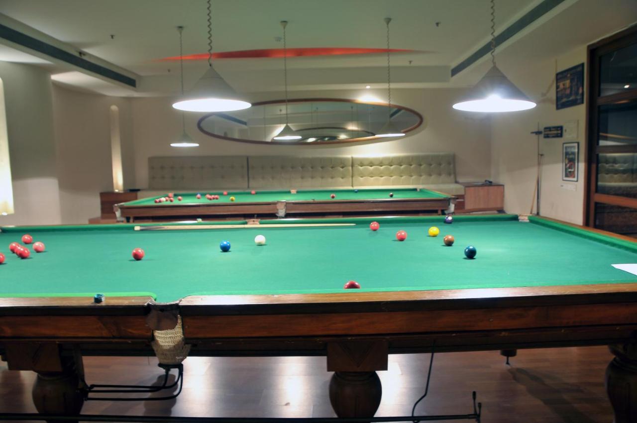 The Classique Club Mumbai Bagian luar foto