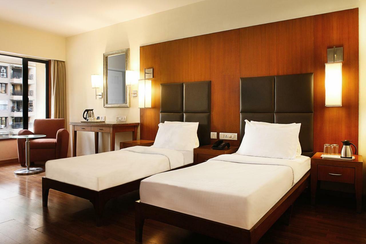 The Classique Club Mumbai Bagian luar foto